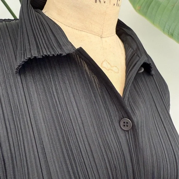 Issey Miyake Pleats Please Collection Black Pleated Button Down Shirt - Picture 6 of 9